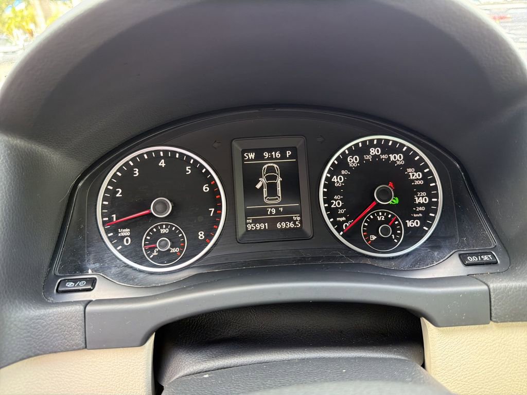 Used 2016 Volkswagen Tiguan R-Line image 25