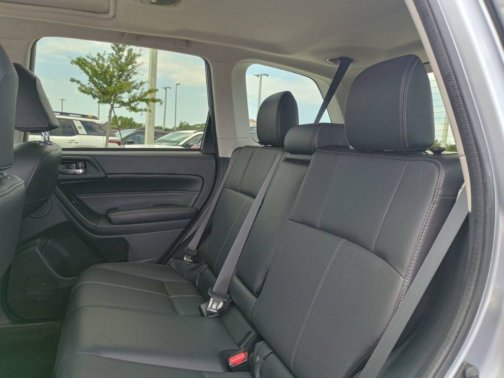 Used 2017 Subaru Forester 2.5i Touring AWD/4WD image 16
