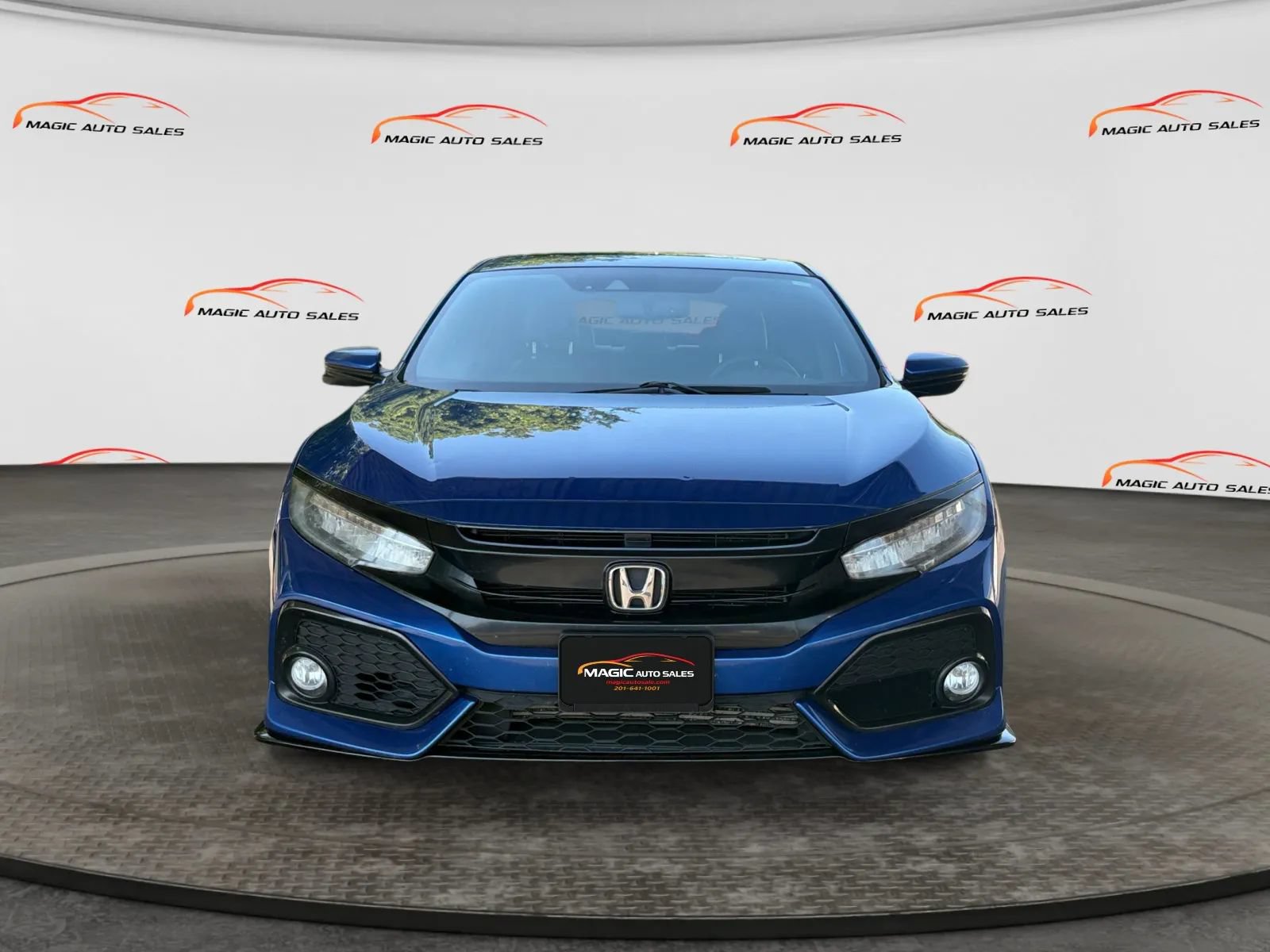 Used 2017 Honda Civic Sport Touring image 3