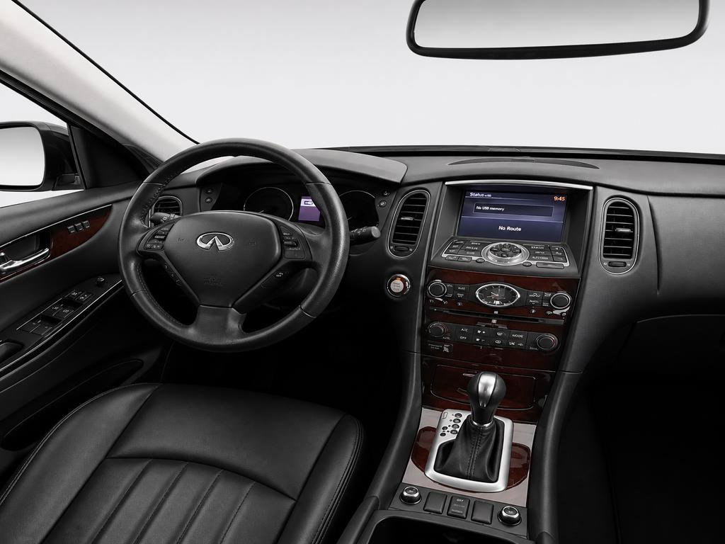Used 2016 INFINITI QX50 2WD w/ Premium Plus Package image 15