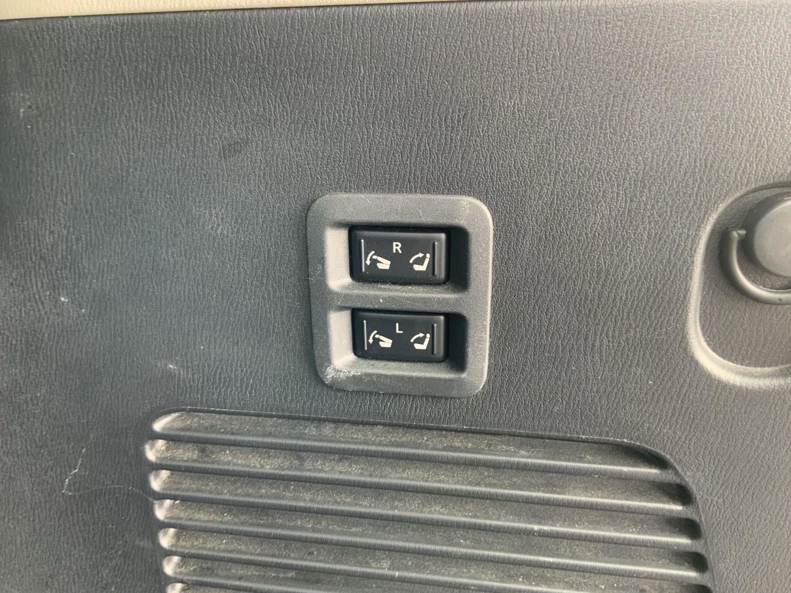 Used 2019 Nissan Armada SL w/ Premium Package image 13