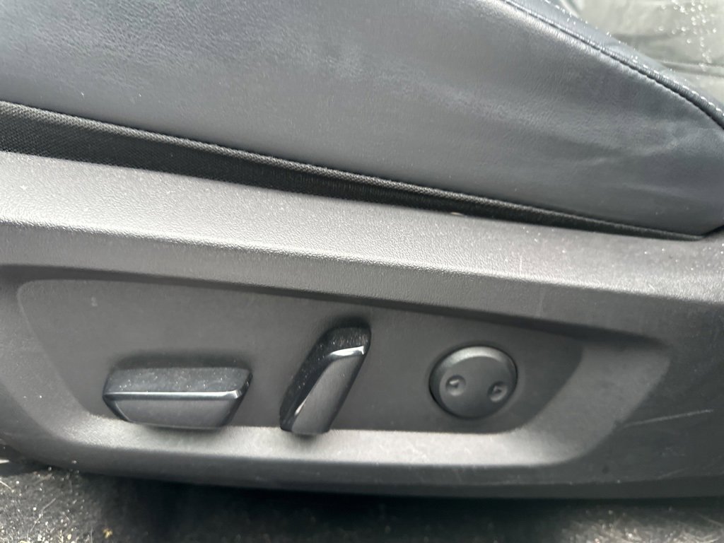 Used 2024 Mitsubishi Outlander SE image 11