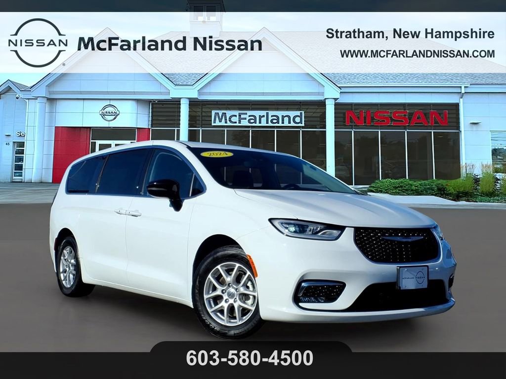 Used 2024 Chrysler Pacifica Touring-L