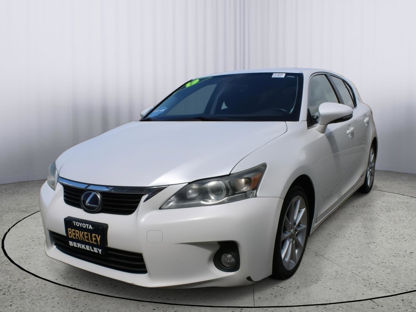 Used 2013 Lexus CT 200h w/ Premium Pkg w/Backup Camera image 4