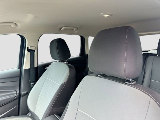 Used 2015 Ford Escape SE image 21
