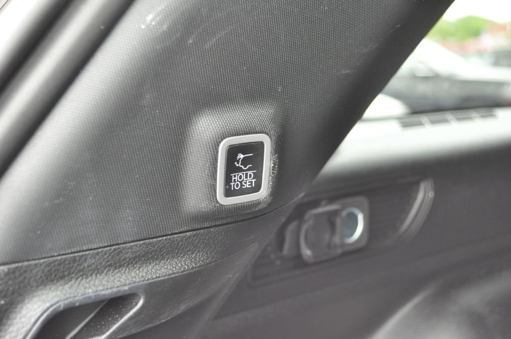 Used 2024 Jeep Grand Cherokee Limited image 20