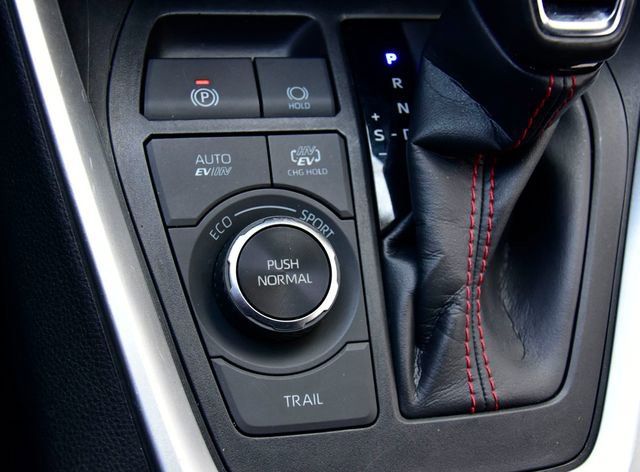 Certified 2023 Toyota RAV4 SE w/ Weather & Moonroof Package image 28