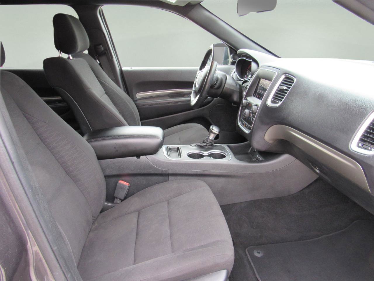 Used 2020 Dodge Durango SXT image 30