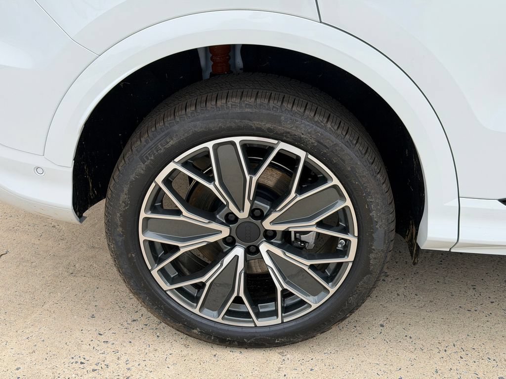 New 2026 Audi Q5 Premium Plus AWD/4WD image 6