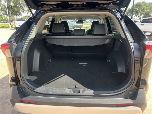 Used 2024 Toyota RAV4 Adventure image 29