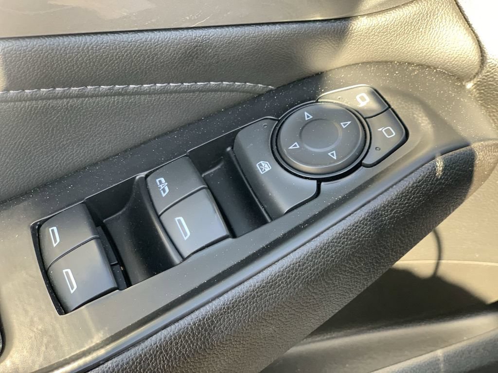 Certified 2023 Chevrolet Traverse LT FWD image 22