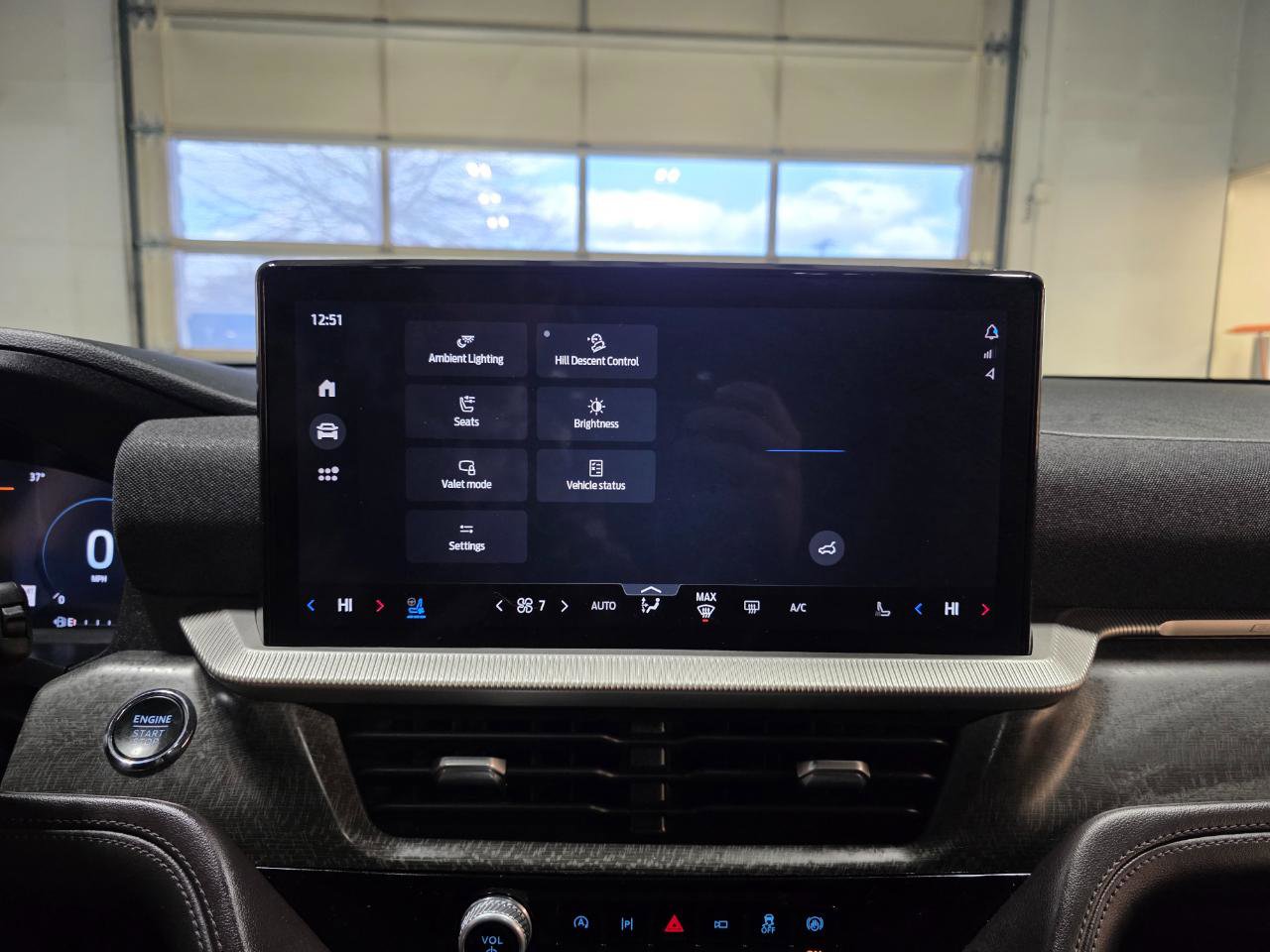 Used 2025 Ford Explorer Platinum w/ LUX Leather Package image 39