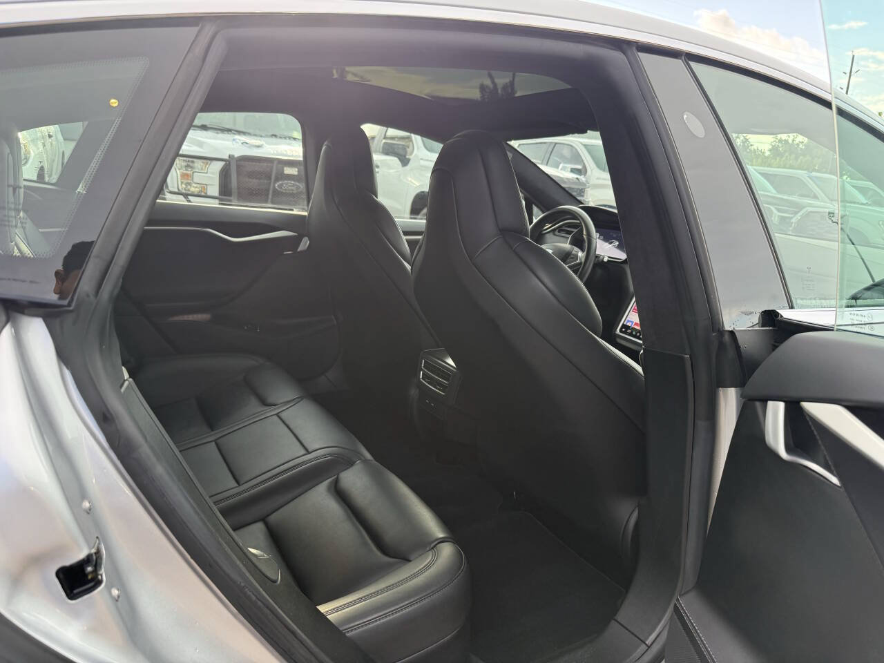 Used 2017 Tesla Model S 60 RWD image 15