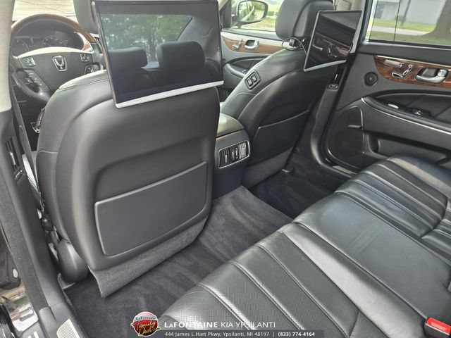 Used 2011 Hyundai Equus Signature RWD image 26