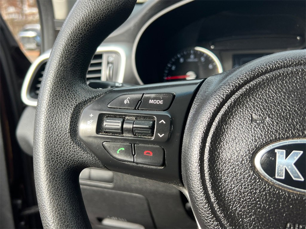 Used 2016 Kia Sorento LX image 26