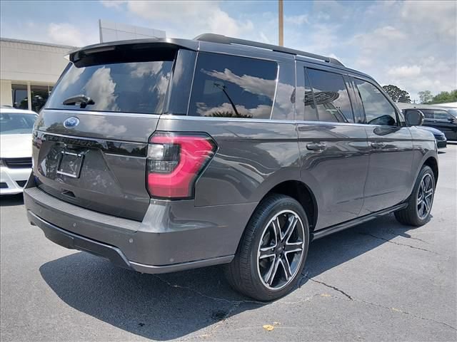 Used 2021 Ford Expedition Limited RWD image 4