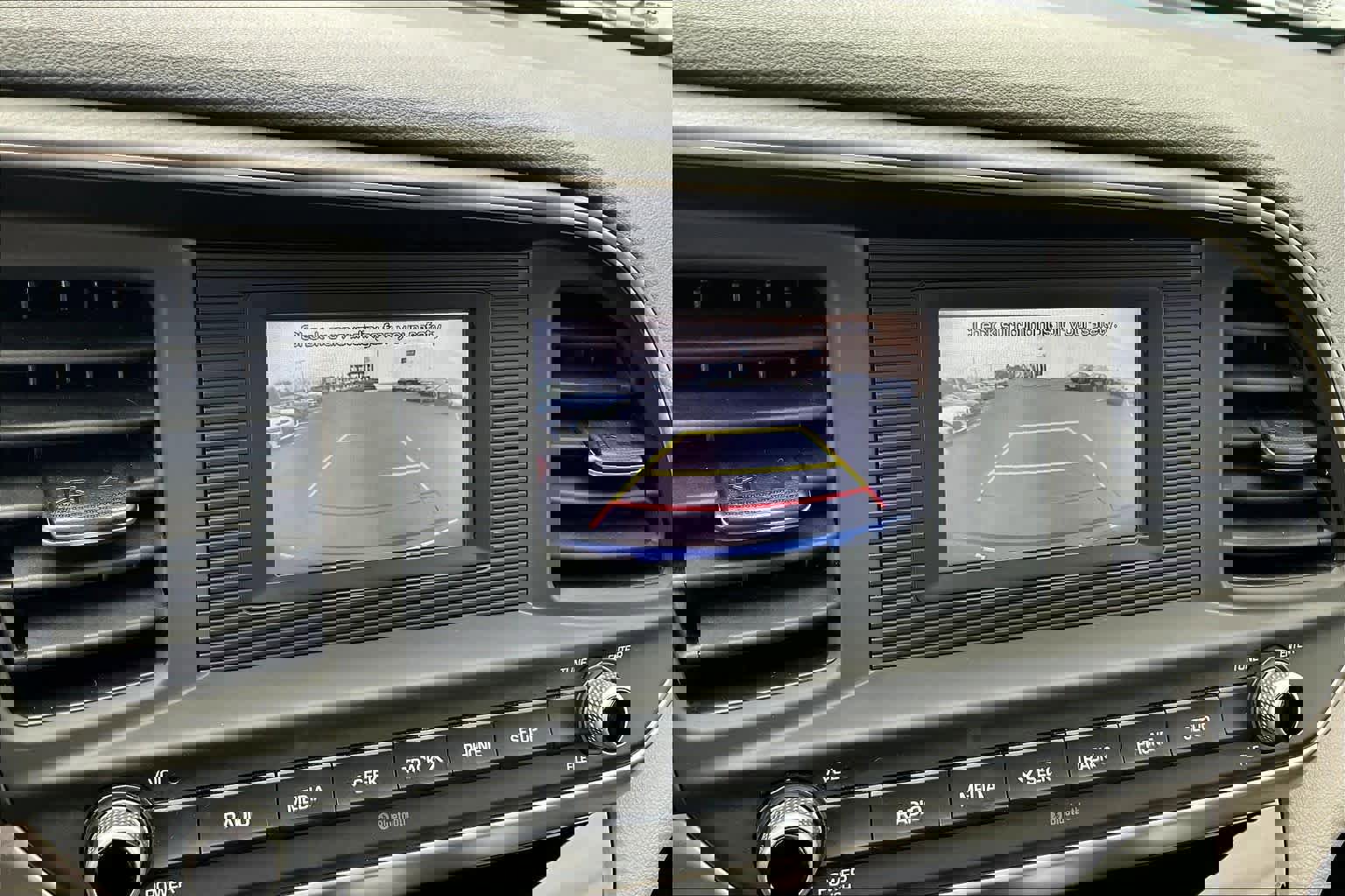 Used 2019 Hyundai Elantra SE image 24