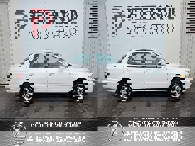 Used 1996 Toyota Camry LE image 2