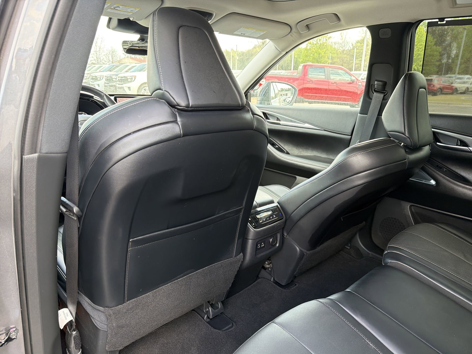 Used 2023 INFINITI QX60 Luxe w/ Performance Audio Package image 22