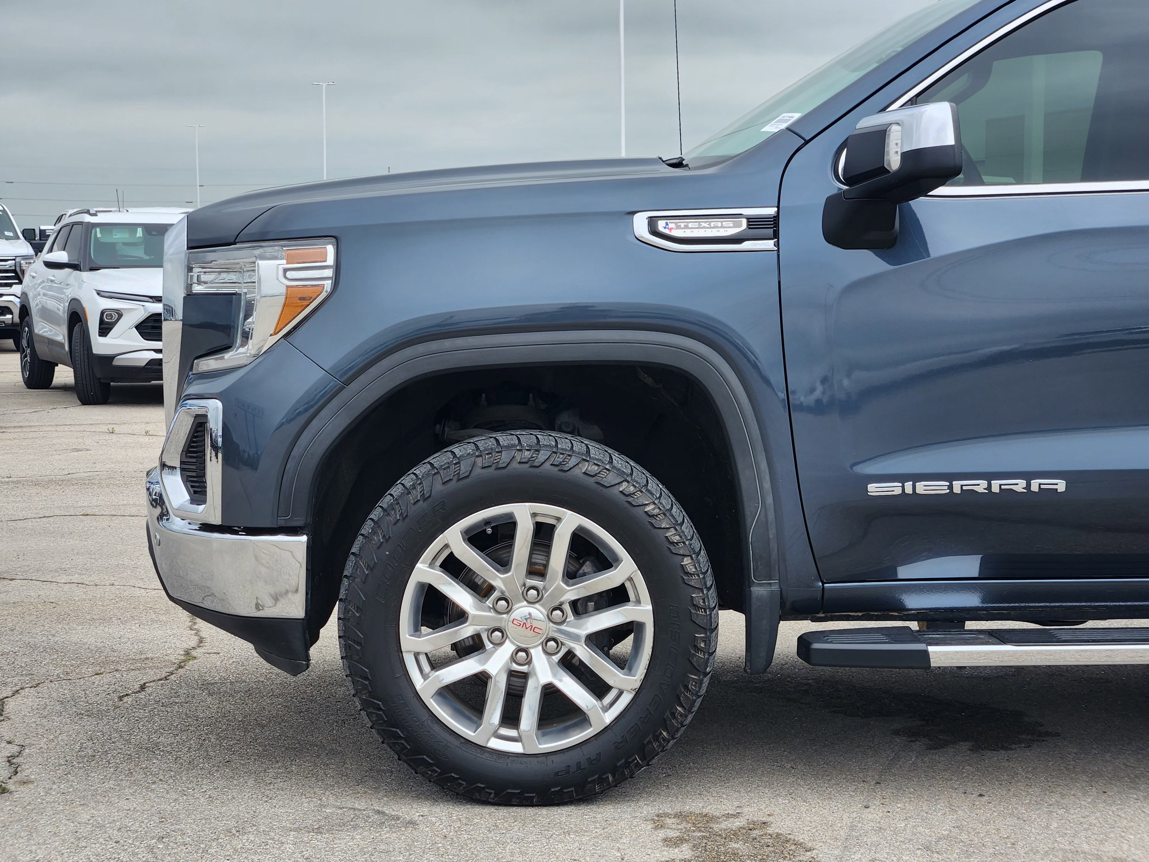 Used 2020 GMC Sierra 1500 SLT AWD/4WD image 9