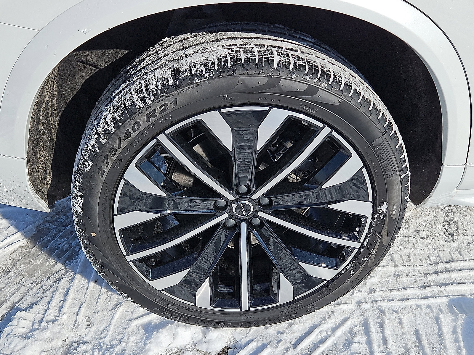 New 2026 Volvo XC90 B6 Plus w/ Protection Package image 7