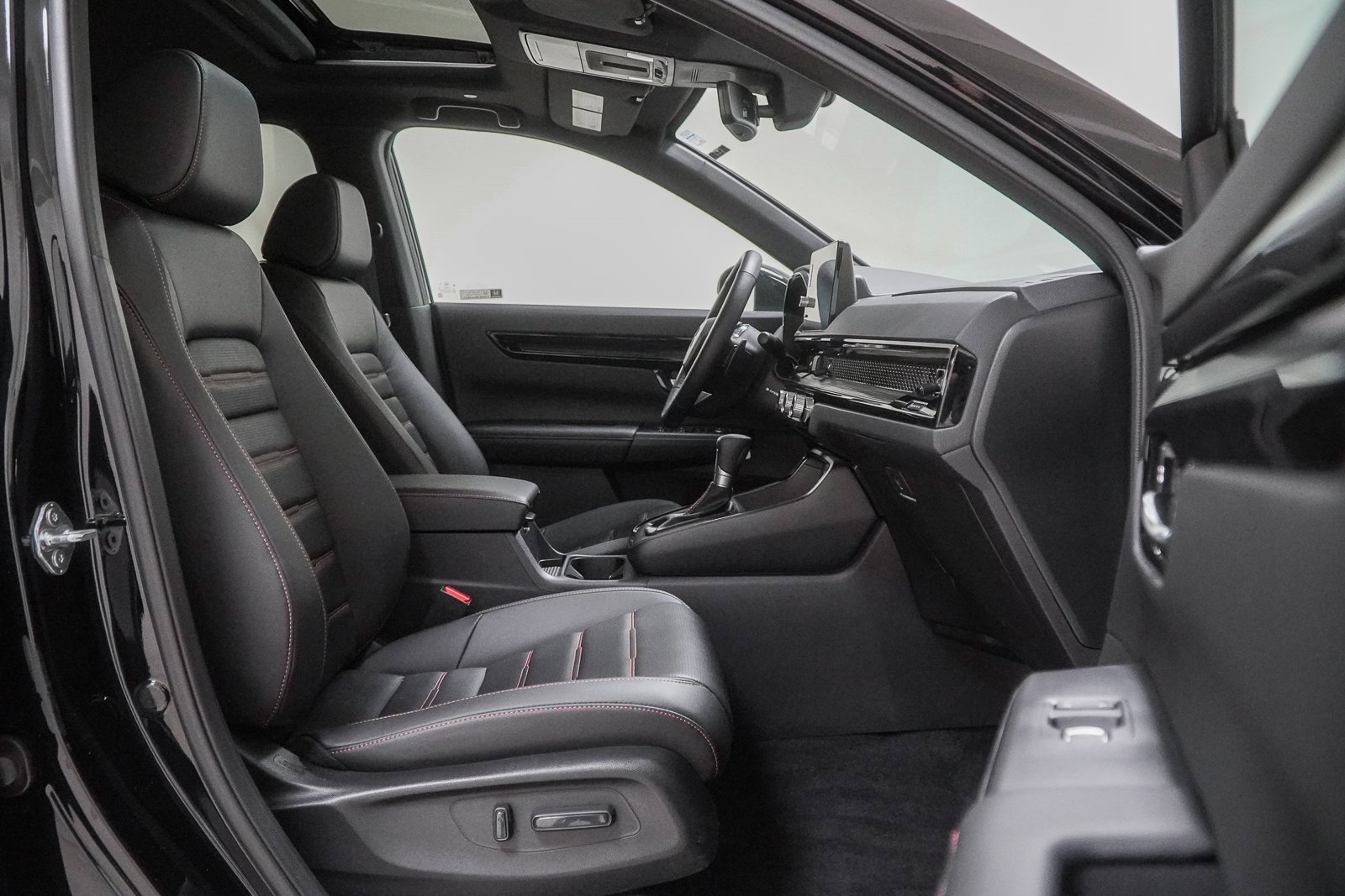 Certified 2025 Honda CR-V Sport Touring image 34