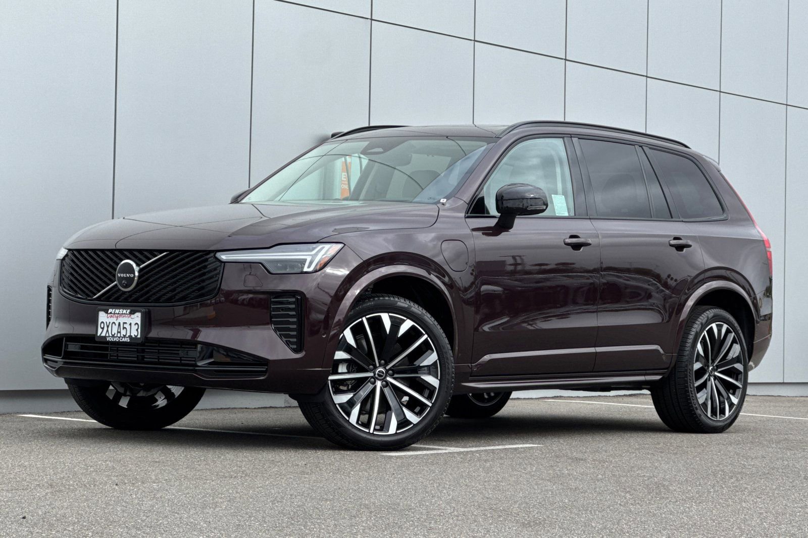 Certified 2026 Volvo XC90 T8 Ultra w/ Lounge Package