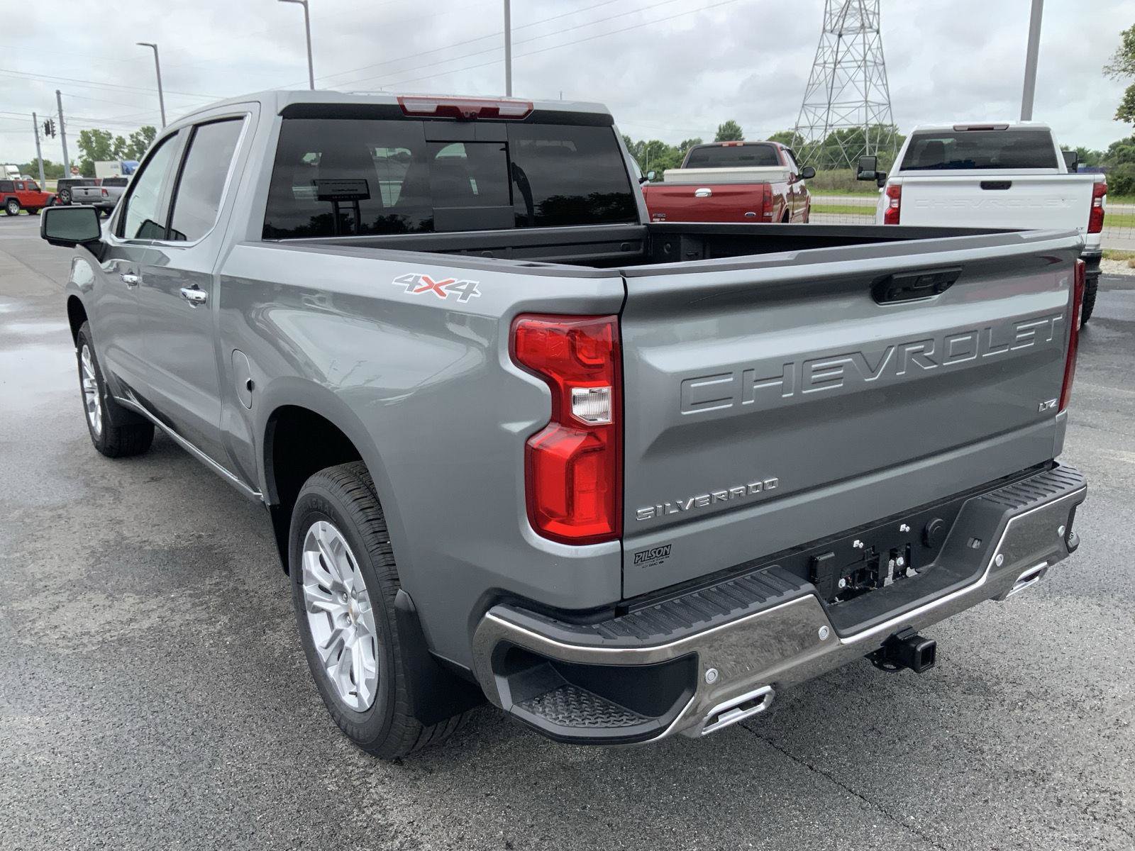 New 2026 Chevrolet Silverado 1500 LTZ w/ LTZ Premium Package AWD/4WD image 8