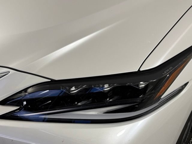 Certified 2024 Lexus ES 300h w/ Premium Package FWD image 13