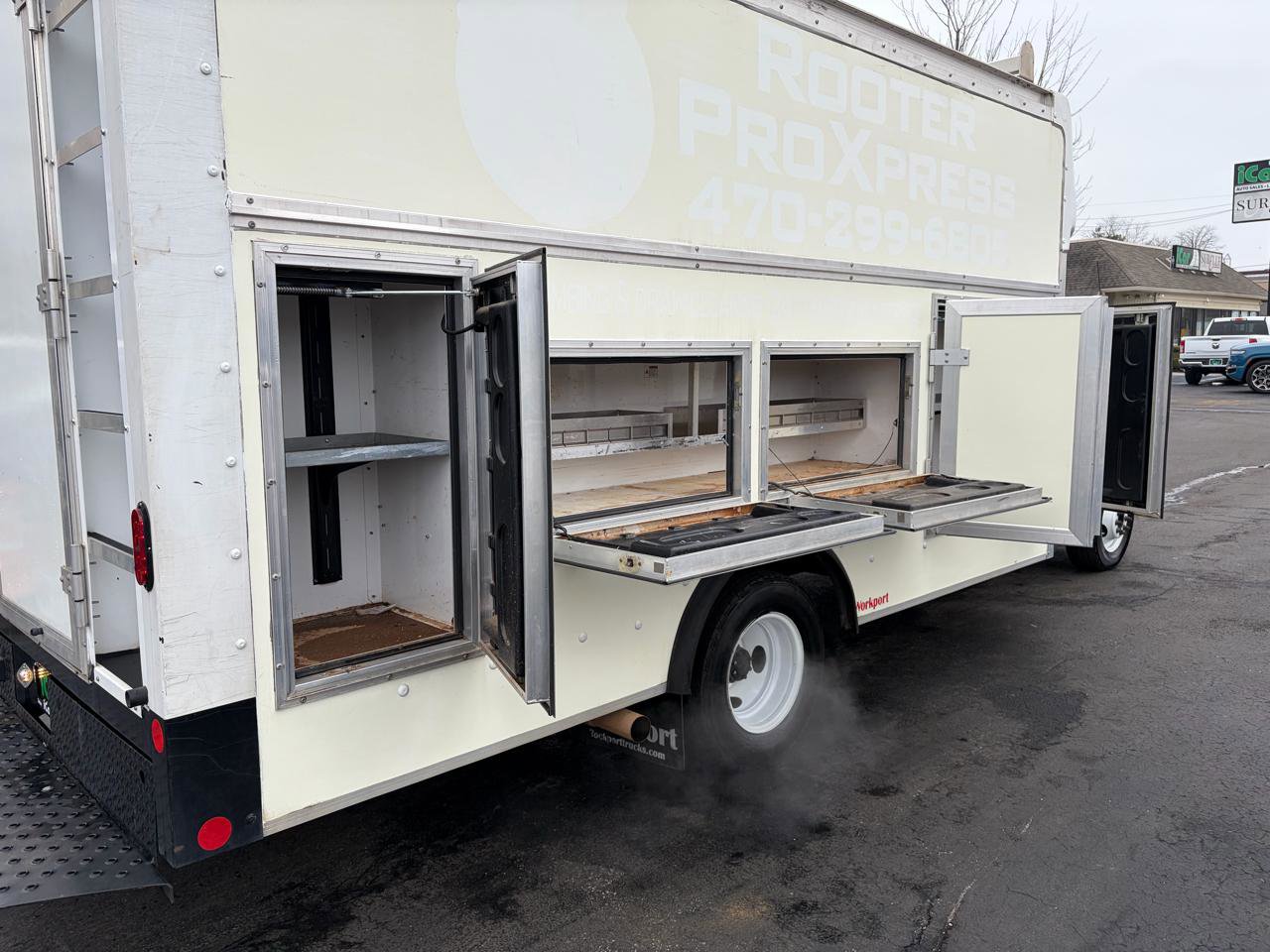 Used 2023 Ford E-450 and Econoline 450 Super Duty w/ Power Windows & Locks Group RWD image 14