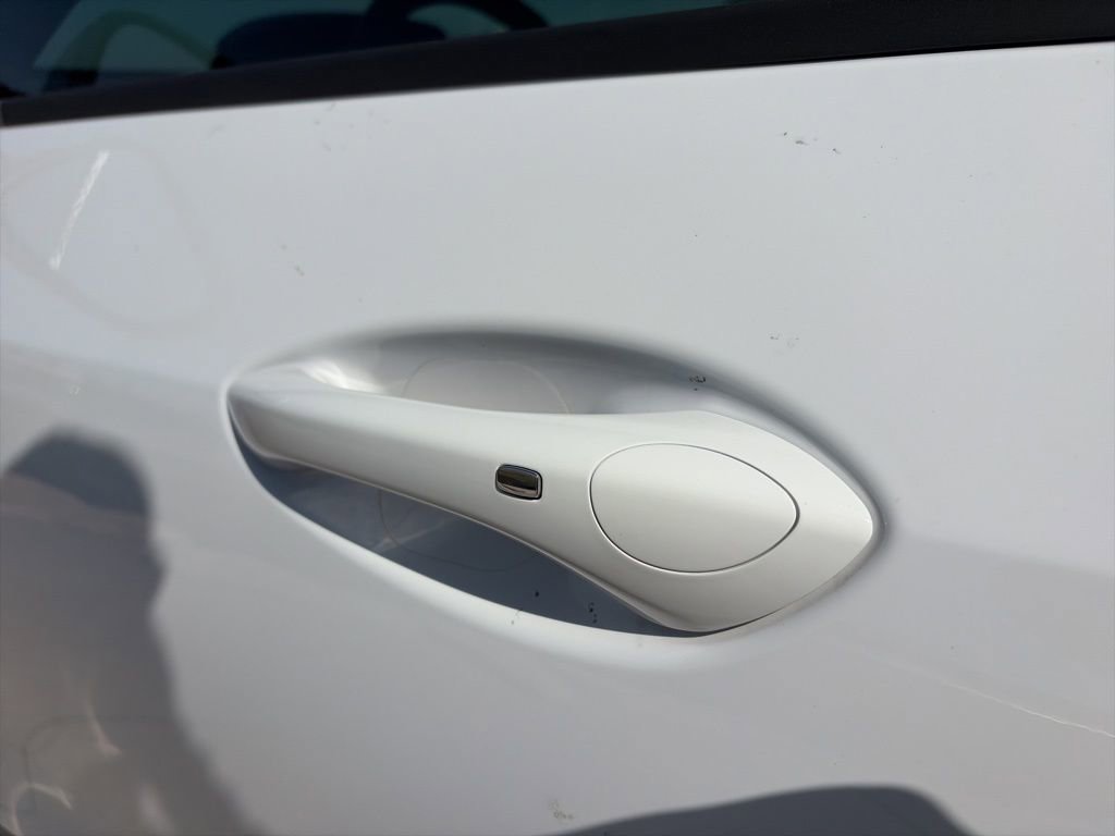 Certified 2025 Chevrolet Trax ACTIV w/ Sunroof Package image 46