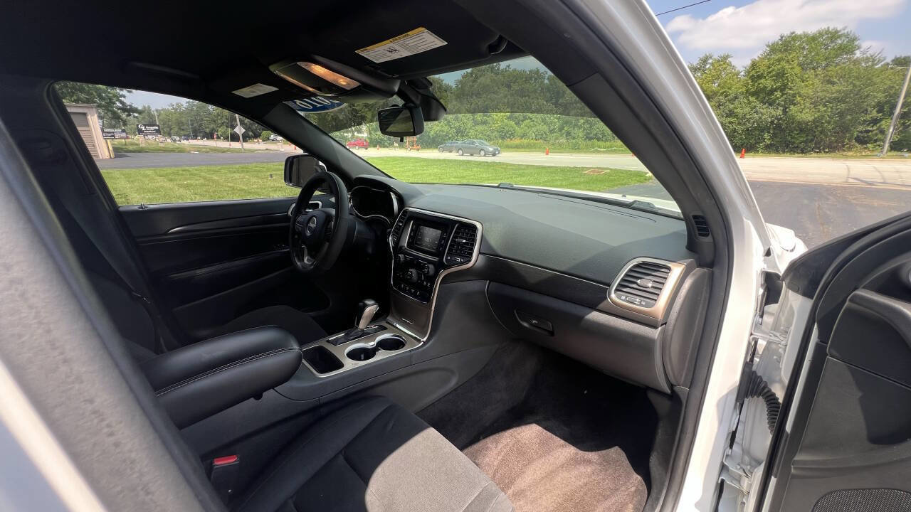 Used 2016 Jeep Grand Cherokee Laredo RWD image 24