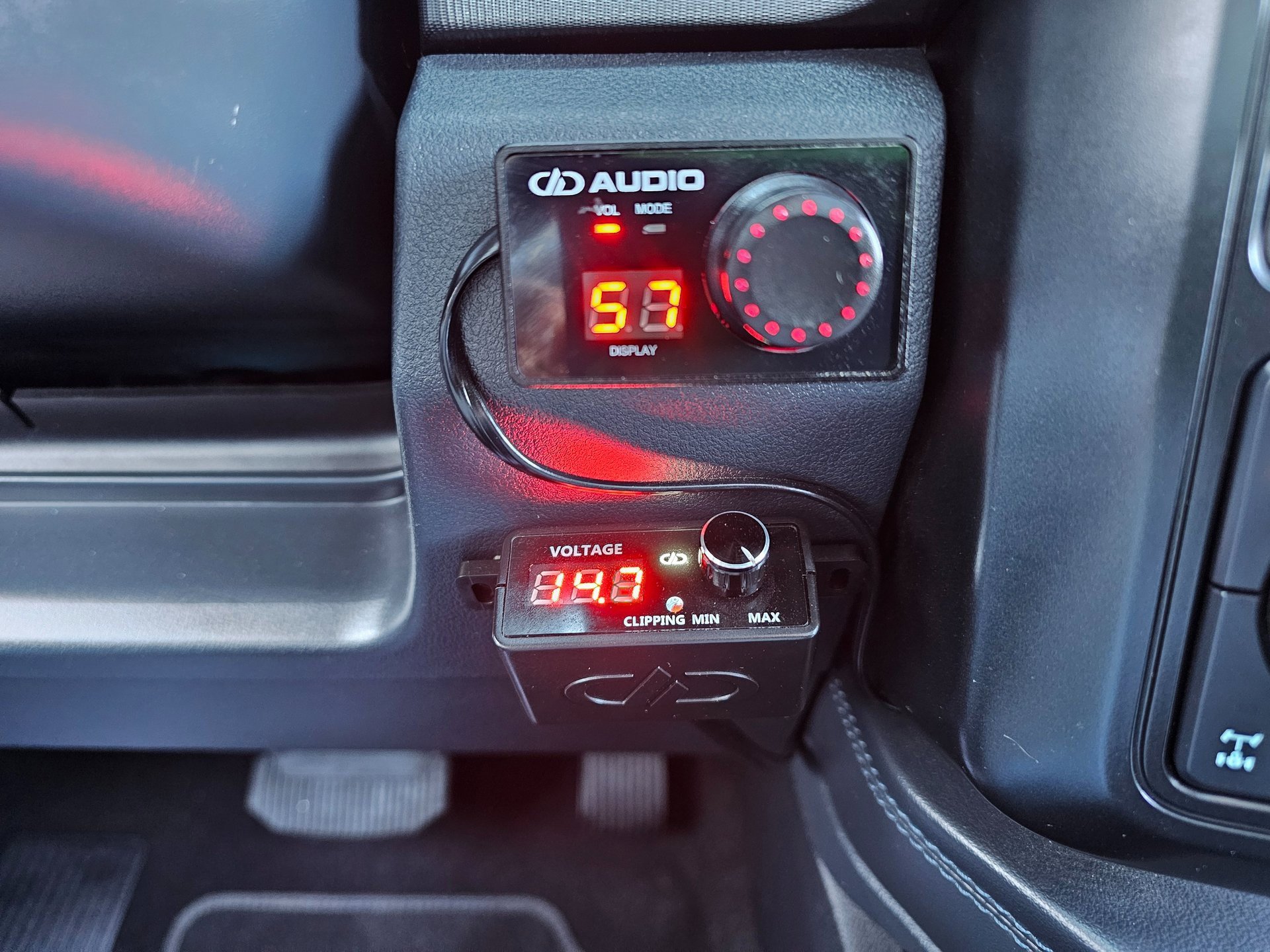 Used 2025 Ford F250 Platinum w/ FX4 Off-Road Package image 62