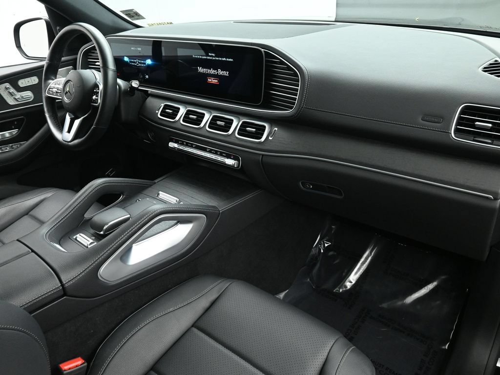 Used 2022 Mercedes-Benz GLS 450 4MATIC image 27
