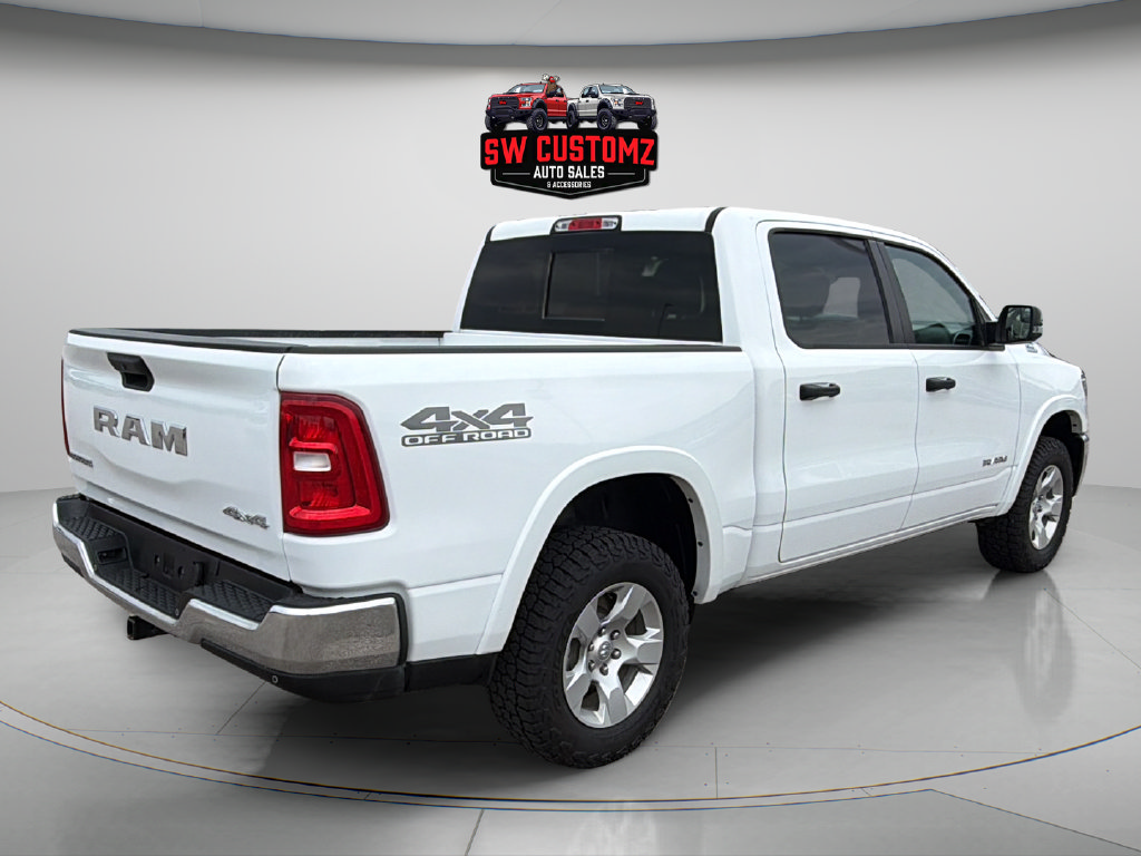 Used 2025 RAM 1500 Big Horn AWD/4WD image 7