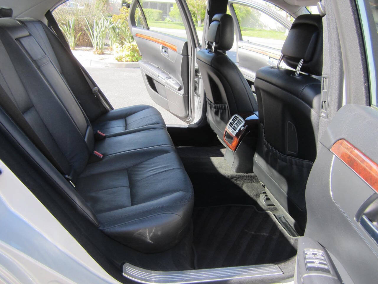 Used 2008 Mercedes-Benz S 550 image 17
