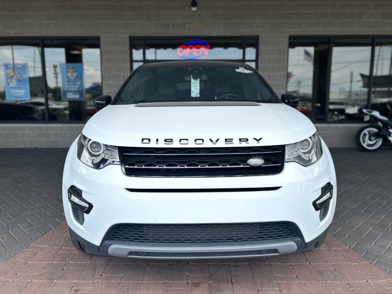 Used 2017 Land Rover Discovery Sport HSE AWD/4WD image 28
