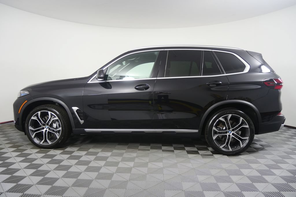 Certified 2026 BMW X5 sDrive40i RWD image 2