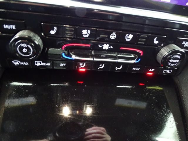 Certified 2025 Jeep Grand Cherokee Limited w/ Luxury Tech Group II AWD/4WD image 14