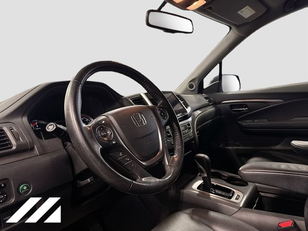 Used 2017 Honda Ridgeline RTL-T image 9