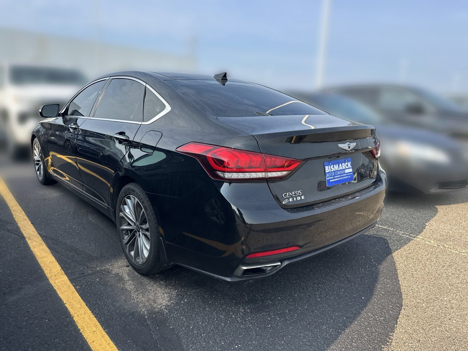 Used 2015 Hyundai Genesis 3.8 w/ Option Group 02 RWD image 4