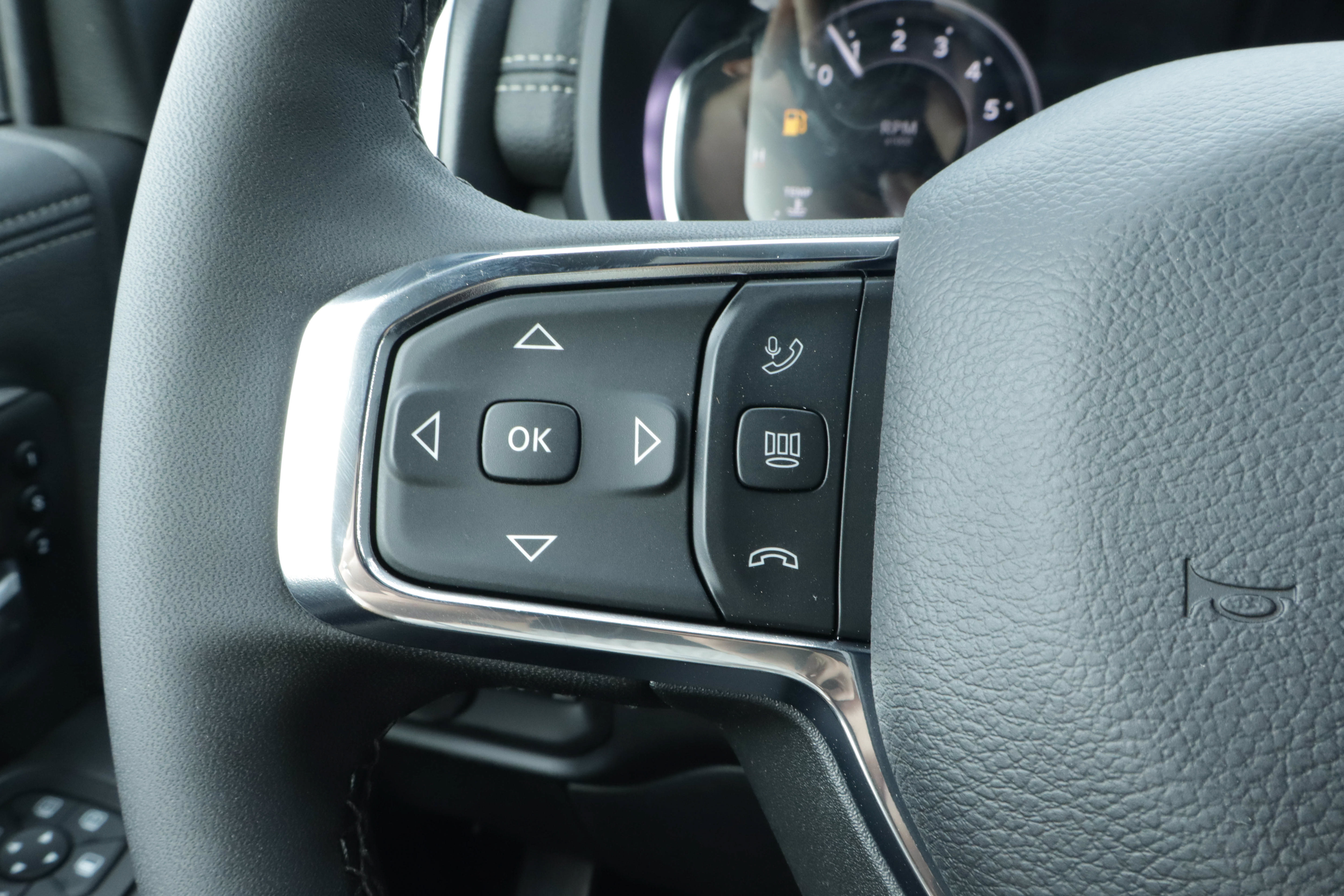 New 2027 RAM 2500 Laramie AWD/4WD image 30
