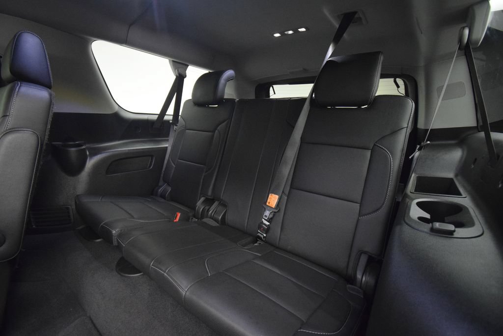 Used 2020 Chevrolet Suburban Premier w/ RST 6.2L Performance Edition AWD/4WD image 15