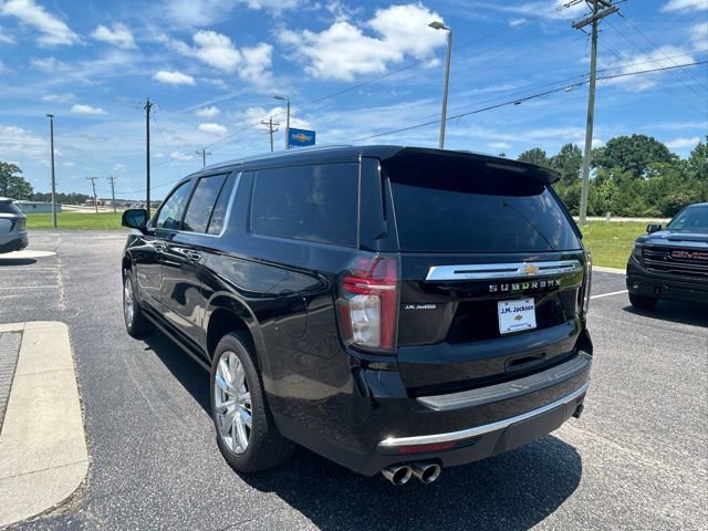 Used 2021 Chevrolet Suburban High Country RWD image 4