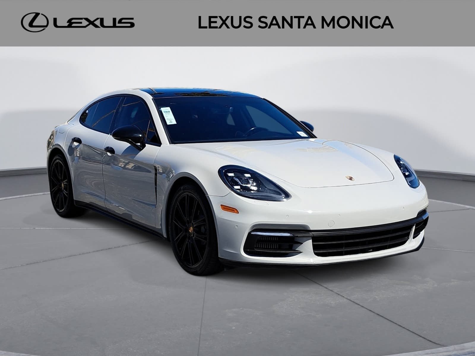 Used 2018 Porsche Panamera 4S AWD/4WD image 3