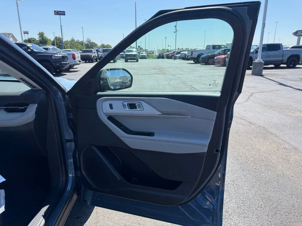 New 2026 Ford Explorer Active w/ Active Comfort Package AWD/4WD image 57