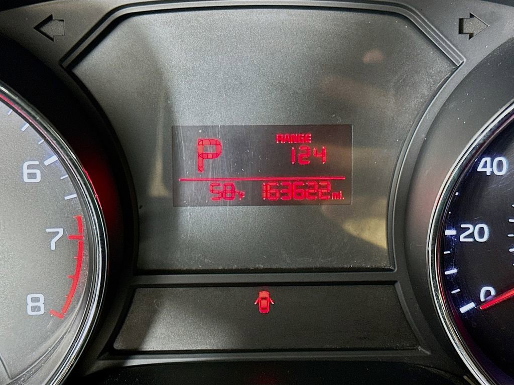 Used 2016 Kia Sedona LX w/ Option Group 020 FWD image 17