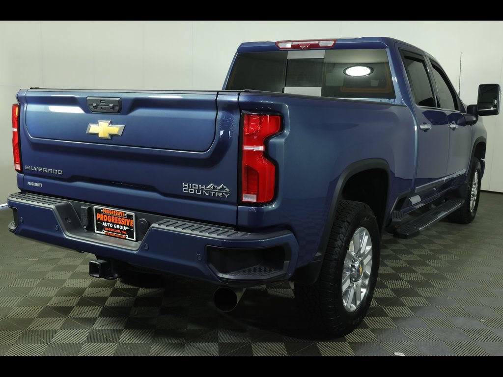 Used 2025 Chevrolet Silverado 3500 High Country w/ Technology Package AWD/4WD image 20