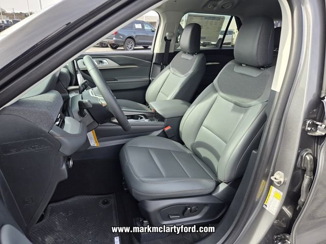 New 2026 Ford Explorer Active w/ Active Comfort Package image 5