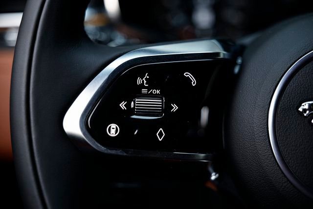New 2026 Jaguar F-PACE R-Dynamic S AWD/4WD image 38